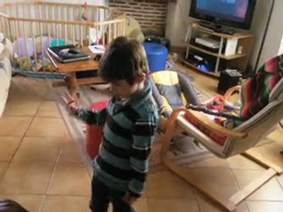 timéo danse sur pummmmmmp it!
