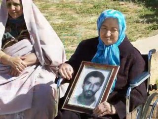 إهداء إلى أمهاتنا - أمهات ضحايا مذبحة سجن بوسليم