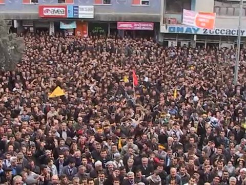 BDP'li vekiller Hakkari'de - YÜKSEKOVA HABER