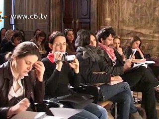 'Uovo performing arts festival'. Milano si tinge di arte