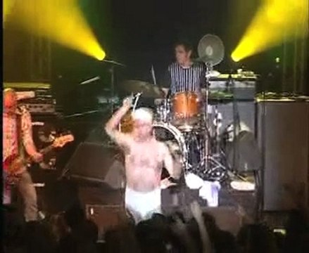 Elmer Food Beat - Festival de Poupet - 14 juillet 2007