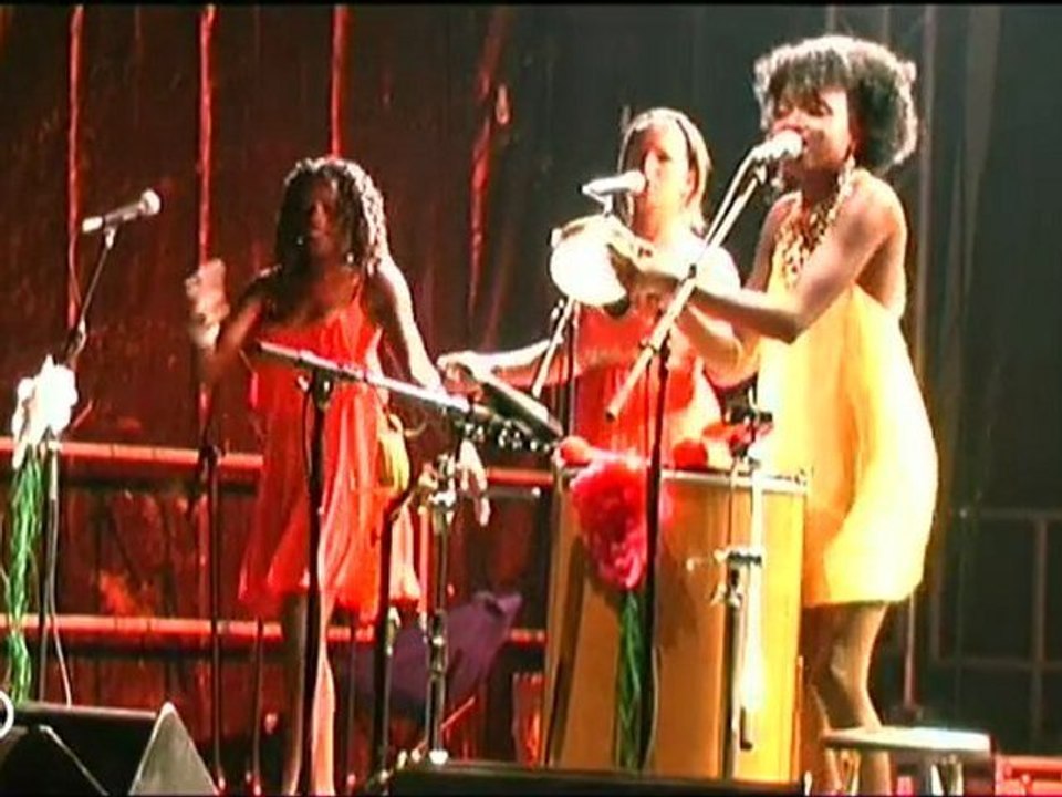 LUCIA DE CARVALHO - Still in love - Live INTERFERENCES 2009