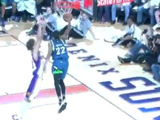 Corey Brewer posterizes Robin Lopez with a big one-handed ja