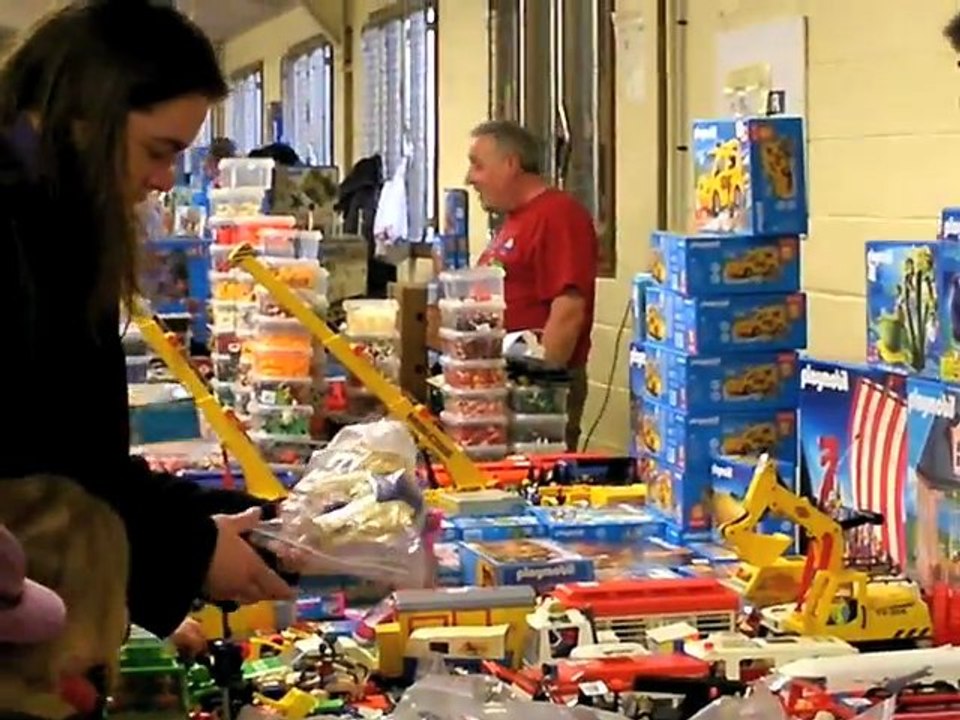 Mont-Saint-Eloi : Bourse Playmobil