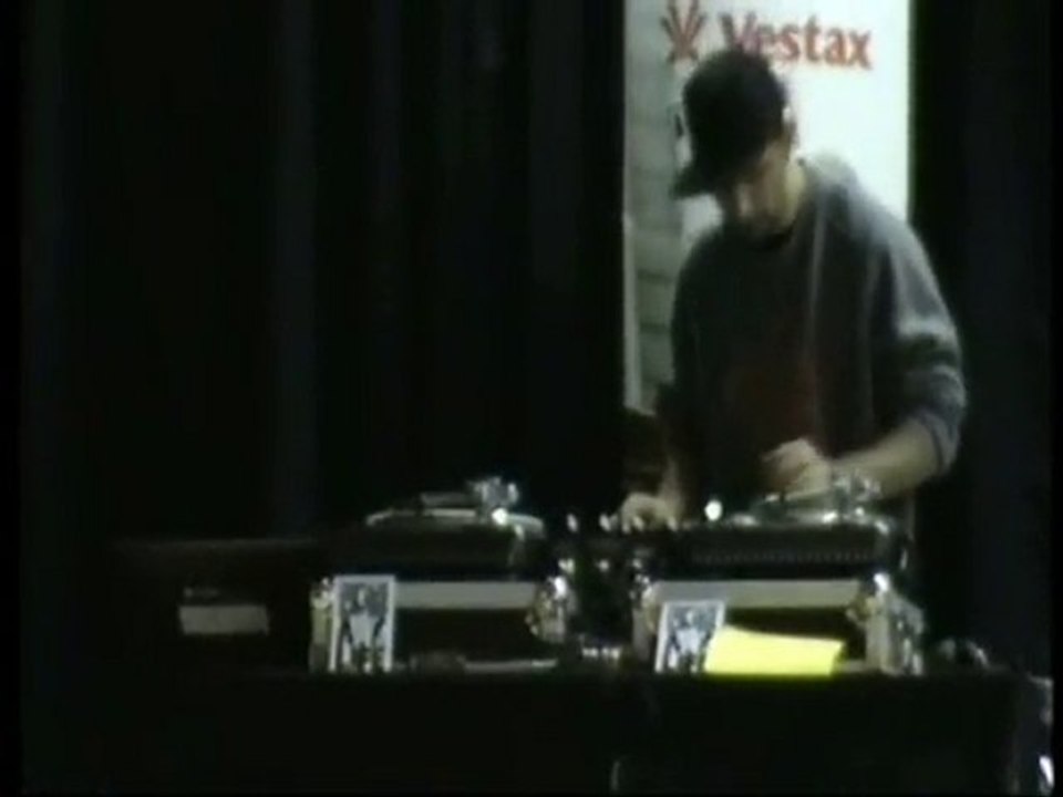 Dj Supaphonik mixvibes demo B4B film by Dj Delta