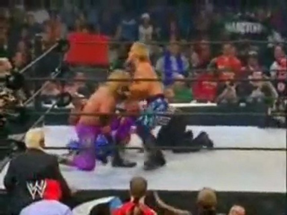 Traditionnel Survivor Series Match: Part 1/2 (2004)