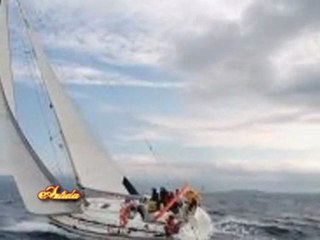 Ο ΓΛΑΡΟΣ ΤΑΝΙΑ ΤΣΑΝΑΚΛΙΔΟΥ το τραγουδι της λιμνης