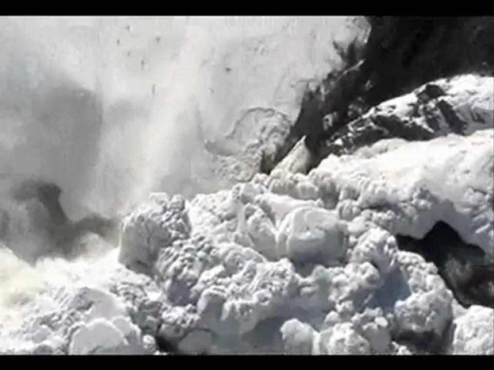 chutes de montmorency hiver 2010 vue de la passerelle dessus