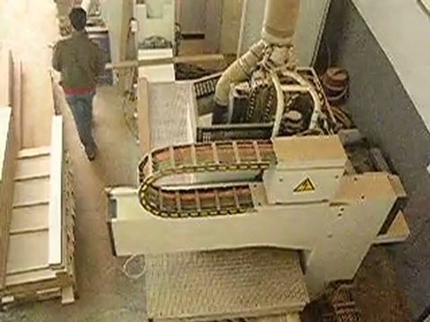 Özgüç Ahşap CNC Freze Kesim Görüntüleri