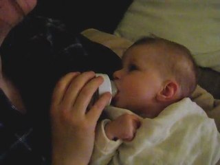 17/03/2010 : 1er biberon difficile pr les 3