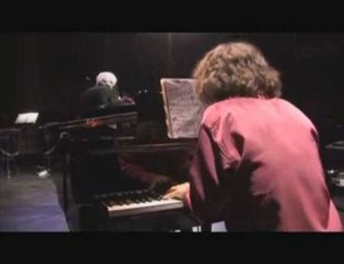 Martial FERNANDEZ accompagne Jordi barre au piano Tres Mots