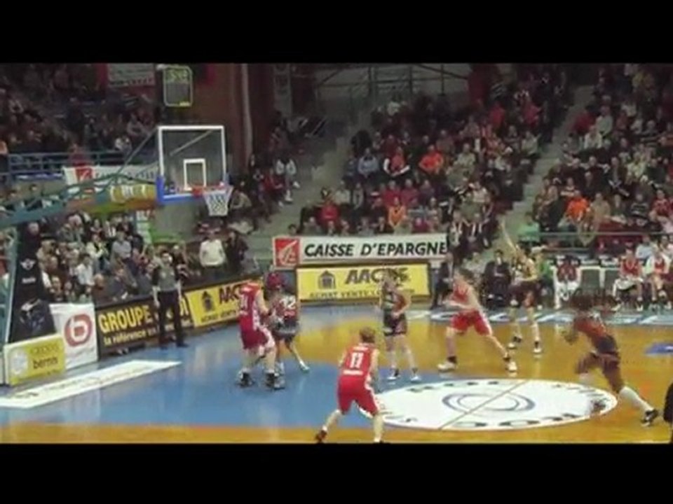 LFB 2009 2010 J 24 Bourges basket VS USO Mondeville