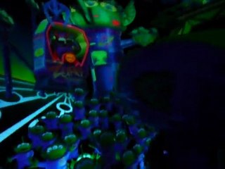 PARC DISNEYLAND PARIS - ATTRACTION BUZZ L 'ECLAIR