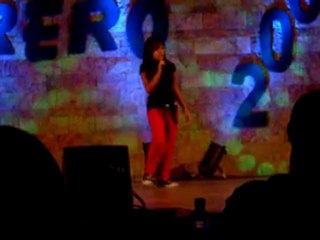 Actuación directo de Carlota (Voz en directo) - "Lo que soy"