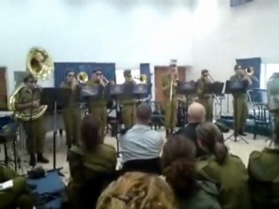 ISRAEL MUSIC HISTORY  IDF BAND Comic "Rebelliuos March"