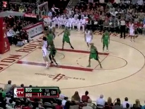 Luis Scola backs down on the block and hits the nice scoop s