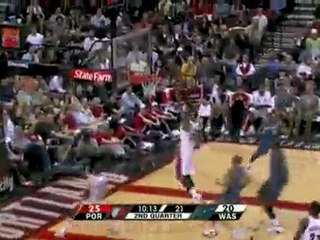 LaMarcus Aldridge gets the steal and the Blazers get things
