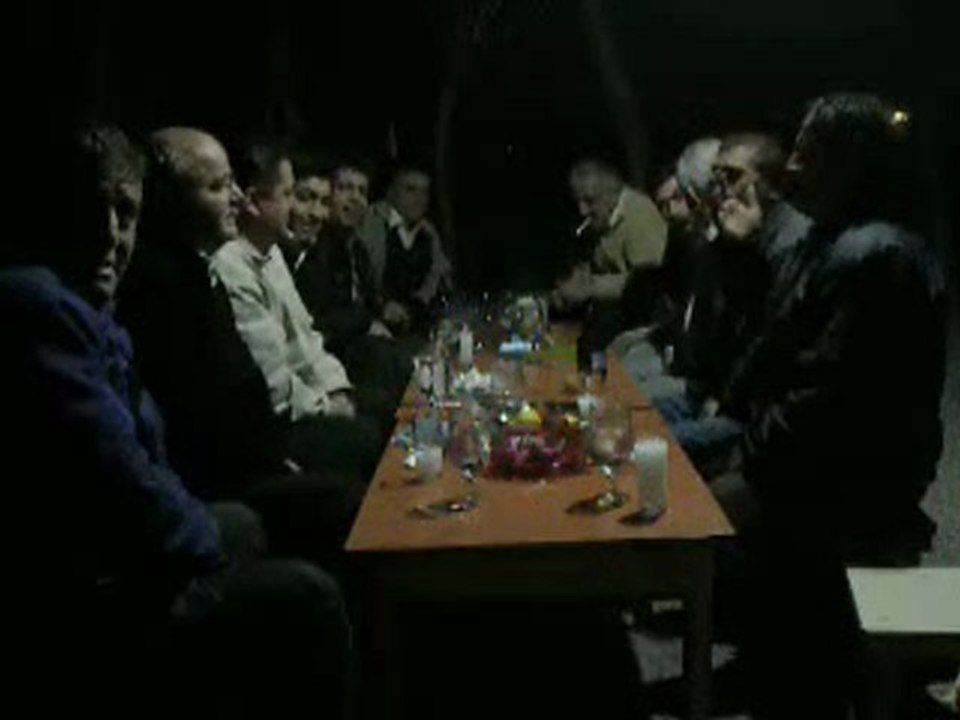 BİR KÖKTE UZAMIŞ SARMAŞIK GİBİ    AŞIK VEYSEL