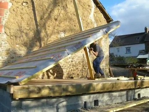 Levage d'un mur ossature bois