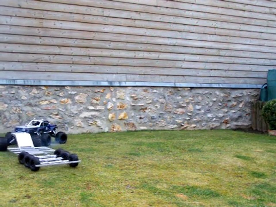 Essais remorque SPL 6X6X6 sans servo de direction