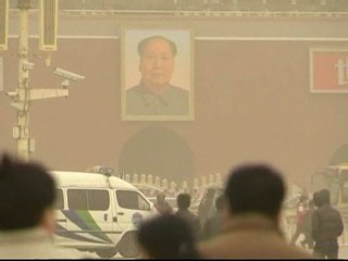 Severe sandstorm blankets Beijing