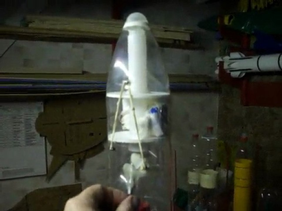 Fusées à eau - Système de trappe à parachute Papyjo