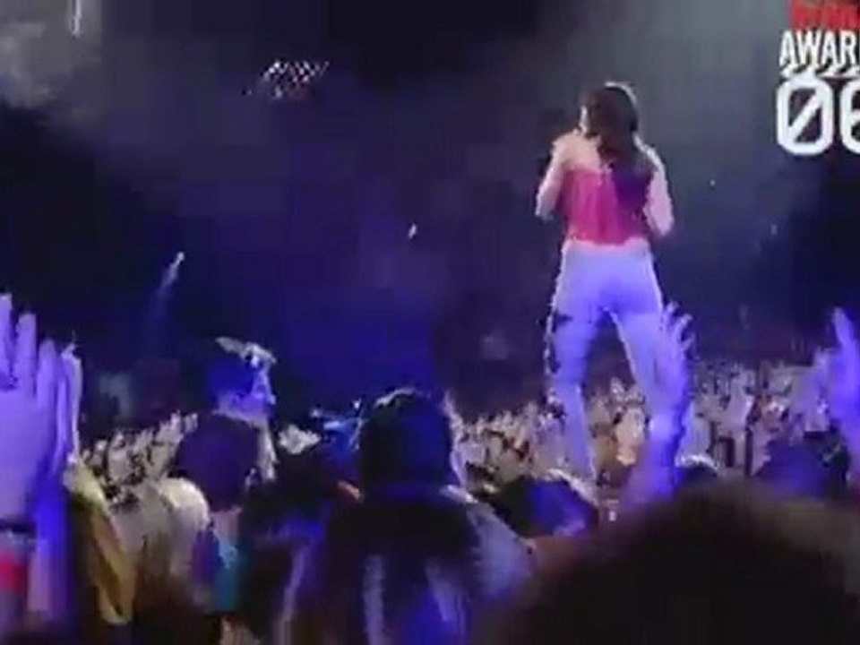 Melanie Fiona - Monday Morning