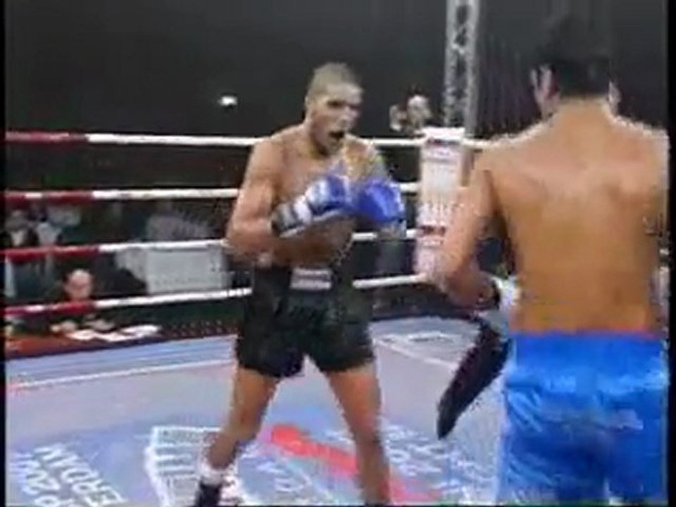Mesut Acikyol vs Yassine Bodrouz | StarMuay | 2010