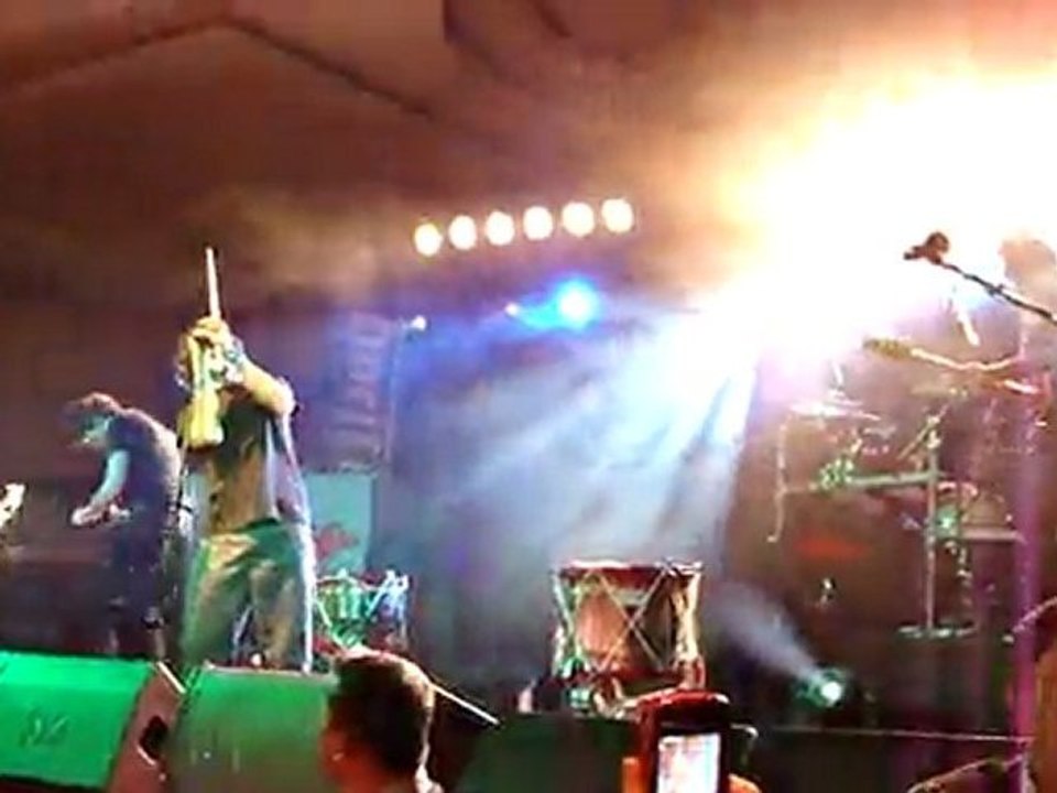 alışırım gözlerimi kapamaya