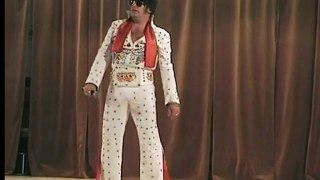 Elvis show from Hungarian Elvis imitator - Heartbreak hotel