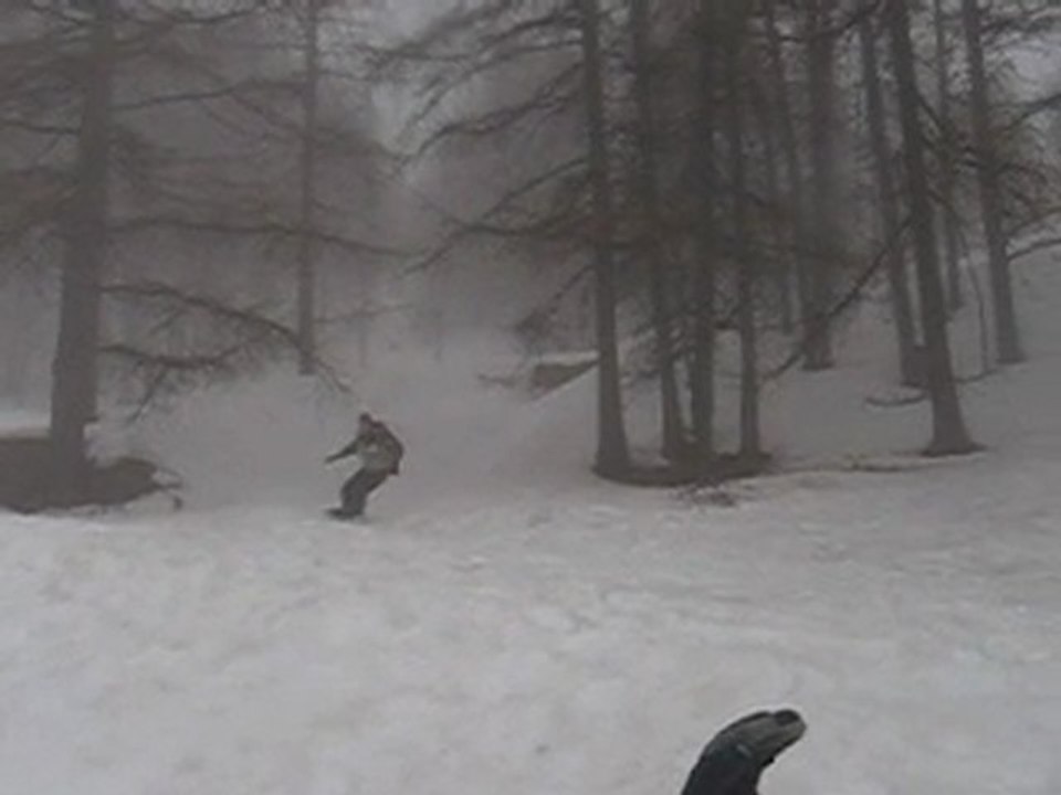 Petit trip par dessus une table (2) !!!