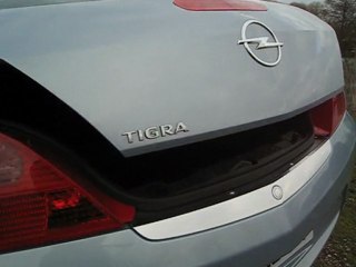 Tigra TwinTop - Ouverture du coffre