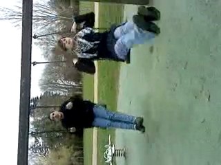 Souvenir MJ épisode 3 Mélanie et Toto aux balançoires