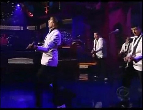 The Hives - Walk idiot walk (Live at David Letterman's show)