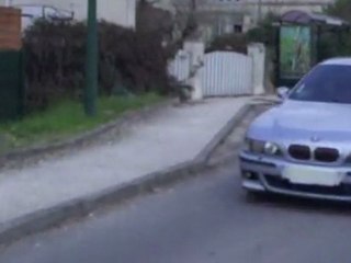 M5 400cv rond point en travers