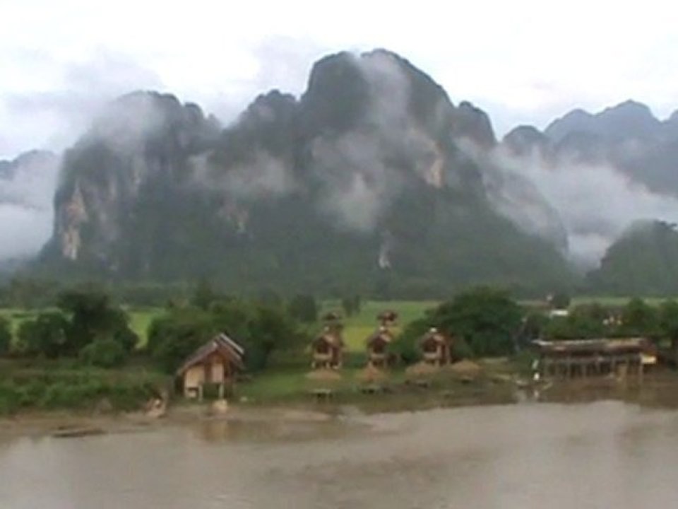 VANG VIEN