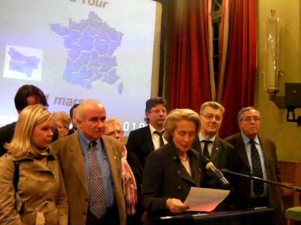 Caroline Cayeux annonce les résultats des élections