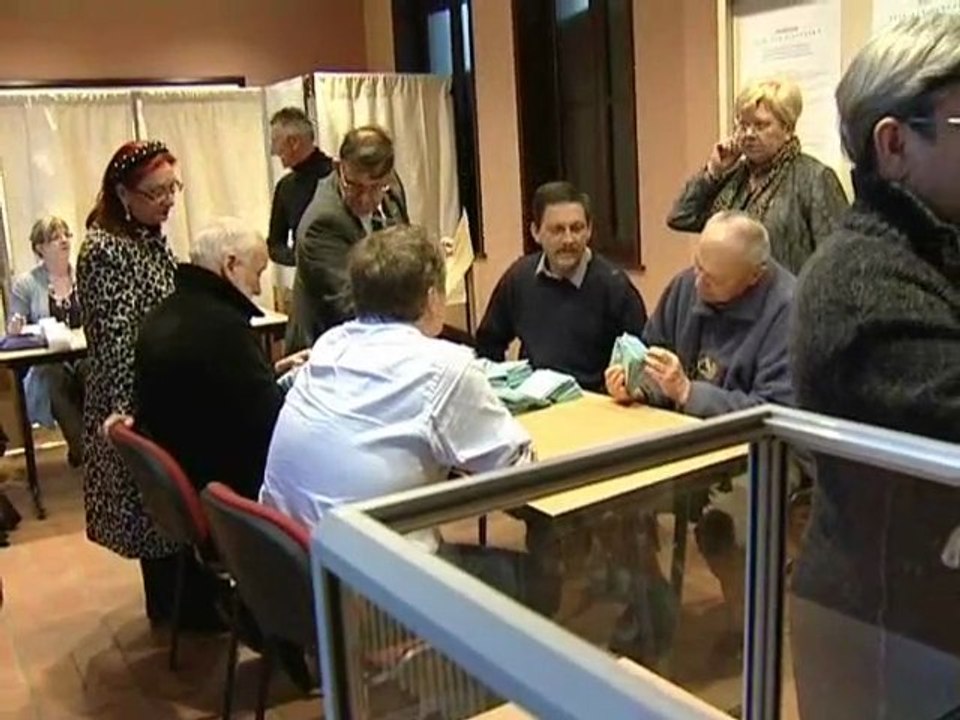 Calaisis TV: Régionales 2010, le FN prend 2 siéges à l' UMP