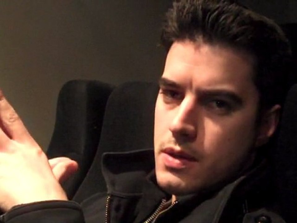 Ο Γιάννης Τσιμιτσέλης στο cosmo.gr 1