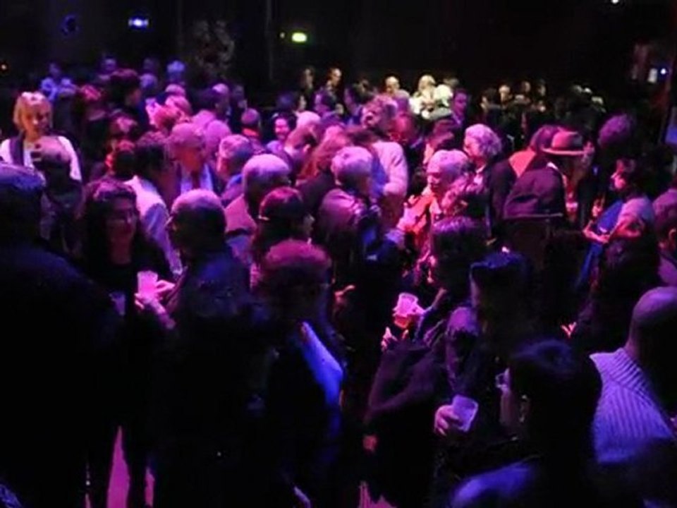 Longue attente avant l'arrivée de René Souchon