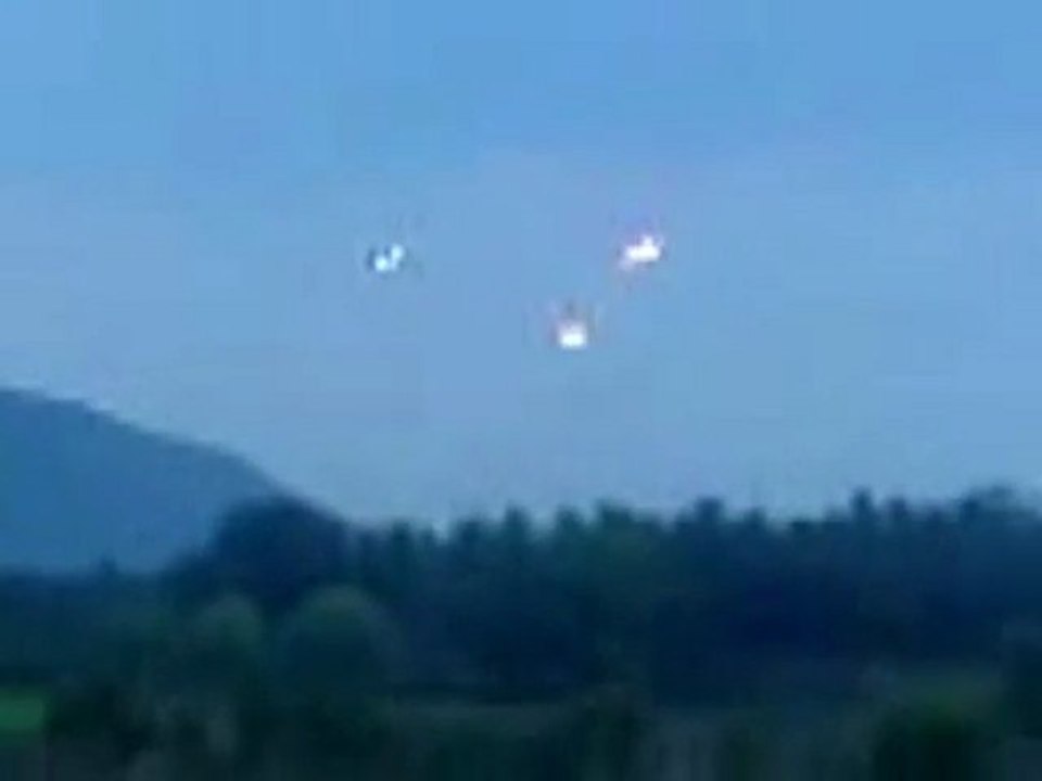 Amazing UFOs / Orbs recorded in south India January 2008