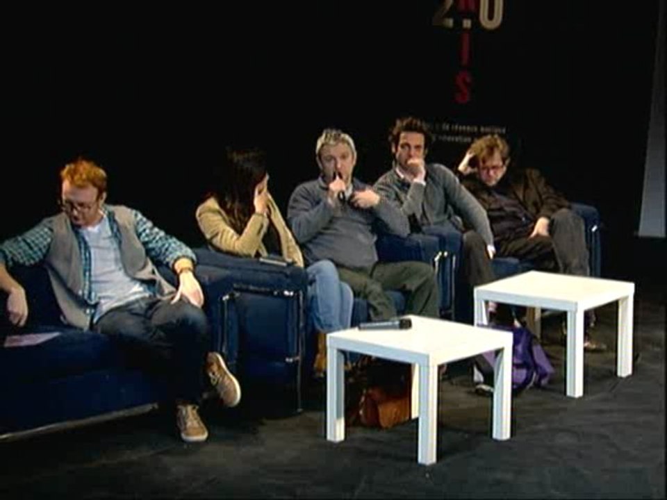 PARIS 2.0. COMMUNICATION Le transmedia (Transmedia lab)