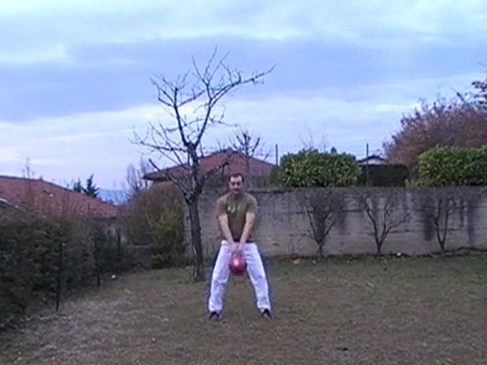 kettlebell juggling 32kg by dogman