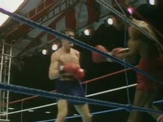 Boxing commentator Harry Carpenter dies