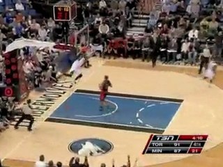 Jonny Flynn and Corey Brewer hook up to keep the game close