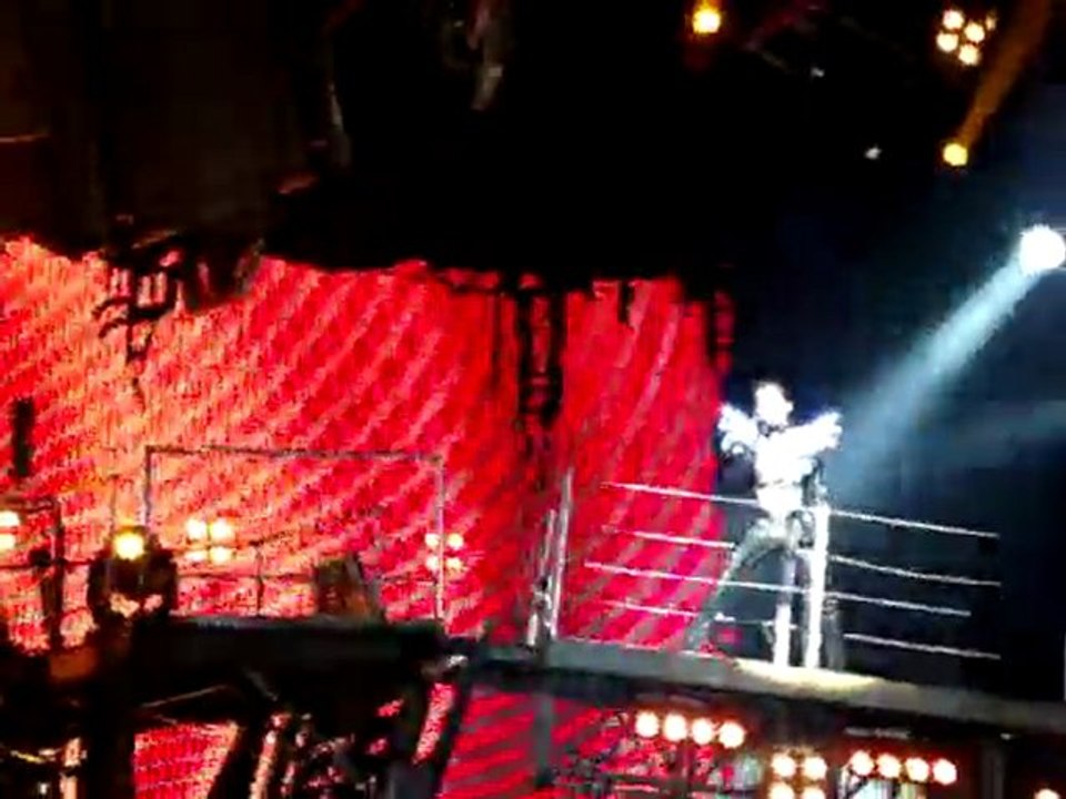 Tokio hotel - Sonnesystem (20-03-2010 Nantes)