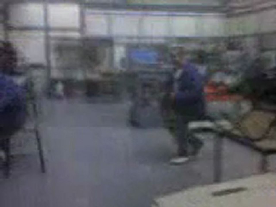 blague idiote en cour