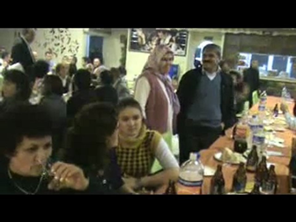 Bursa Niksarlılar Derneği Gecesi 2009 video 7