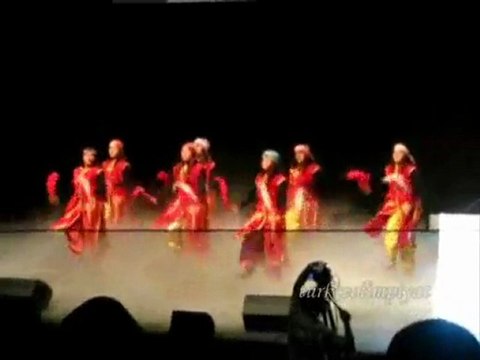 Avustralya halk dansı 8.Türkçe Olimpiyatı