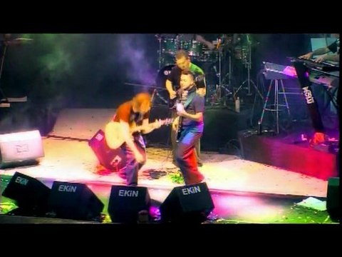 Sıla - Bana Biraz Renk Ver